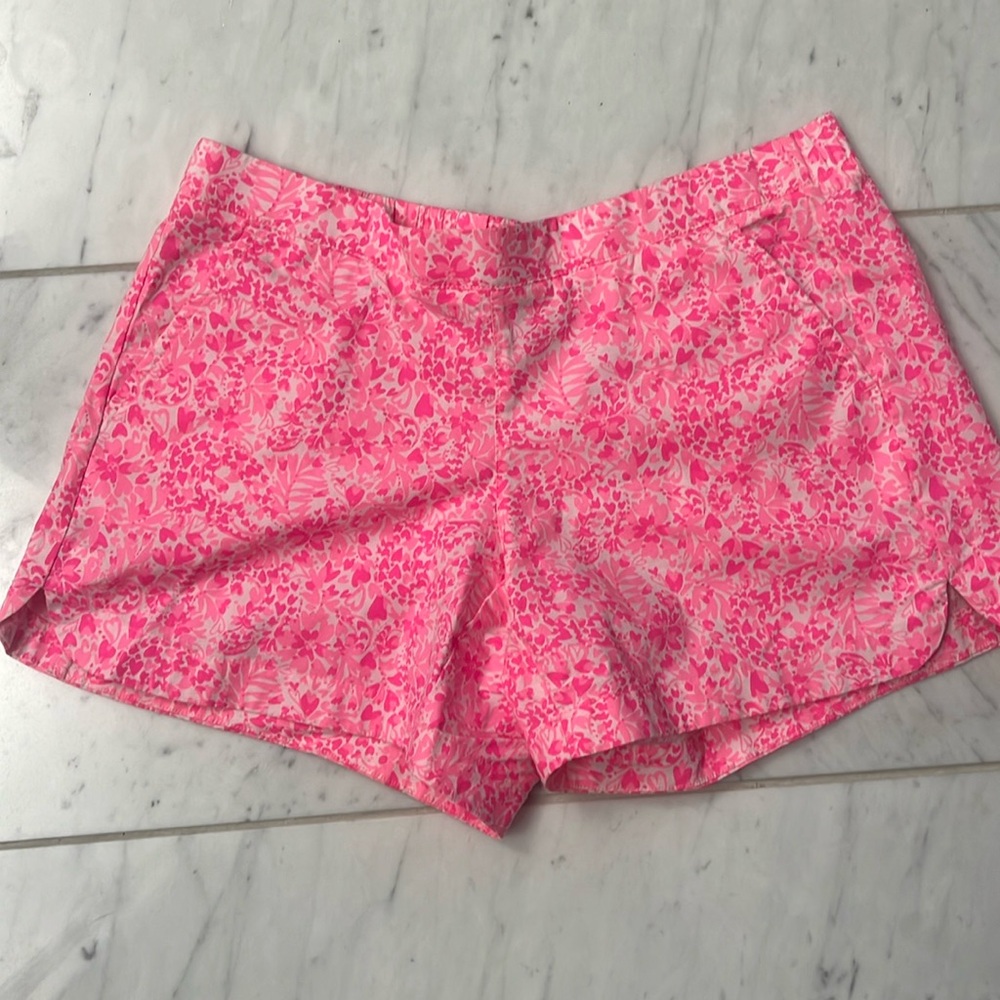 Lilly Pulitzer, pink and white shorts size small.